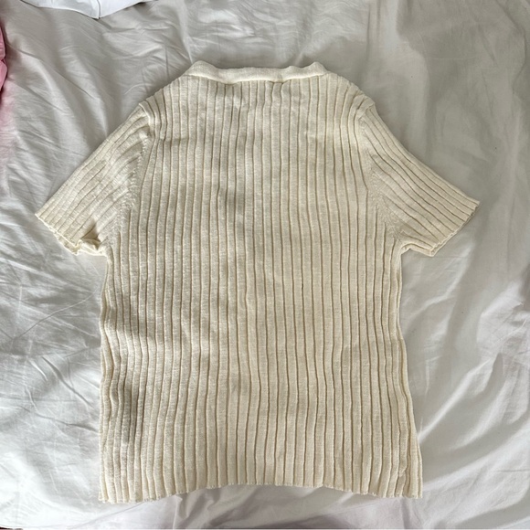 Garage button up top - Picture 2 of 3